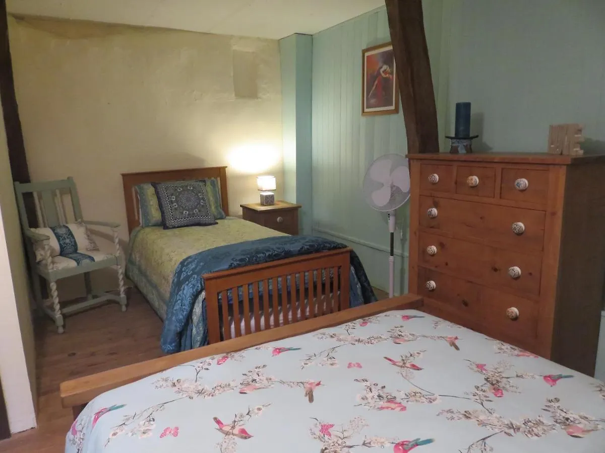 住宿加早餐酒店 Michouat Chambre D'Hotes Vidou