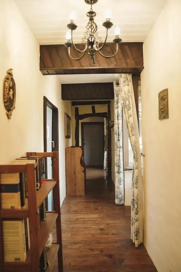 Michouat Chambre D'Hotes Vidou 住宿加早餐酒店